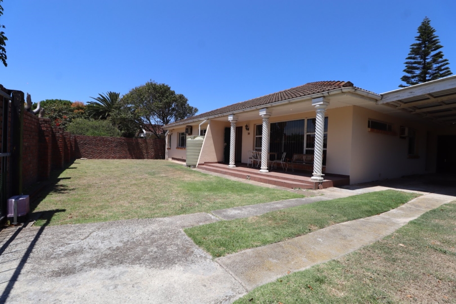 3 Bedroom Property for Sale in Kabega Park Eastern Cape